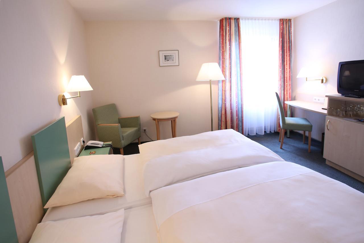 Hotel Ritter Bruchsal Esterno foto